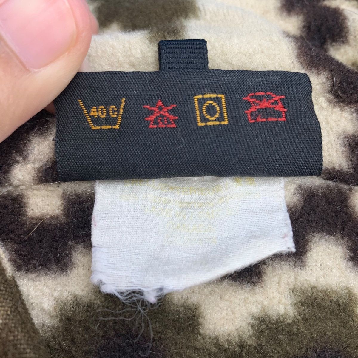 Japanese Brand × Vintage Vintage Banff Canada Fleece Zipper Sweater Size US M / EU 48-50 / 2 - 6 Thumbnail