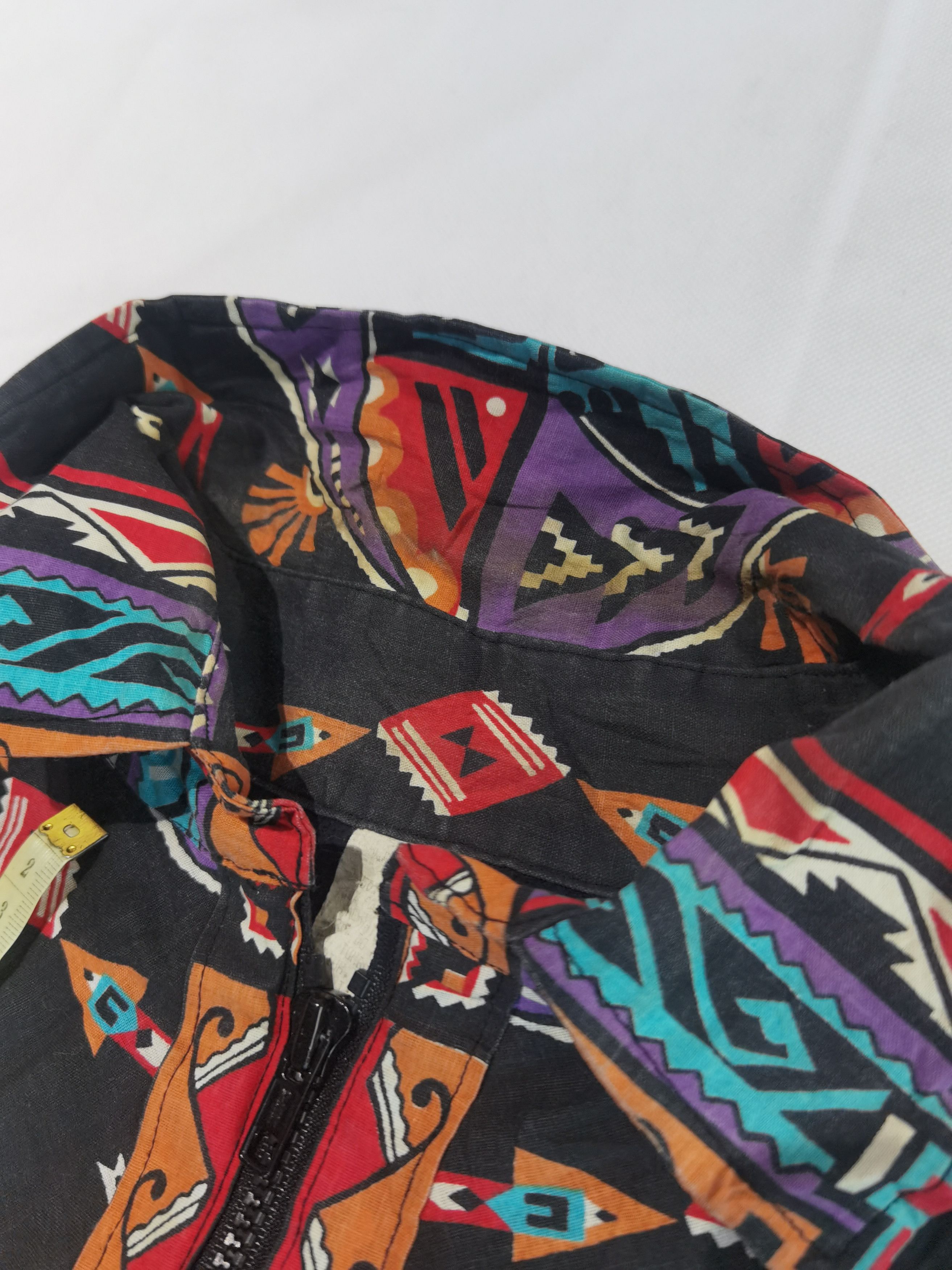 Vintage Vintage American Native Zipper Up Sweatshirt Size US XL / EU 56 / 4 - 8 Thumbnail