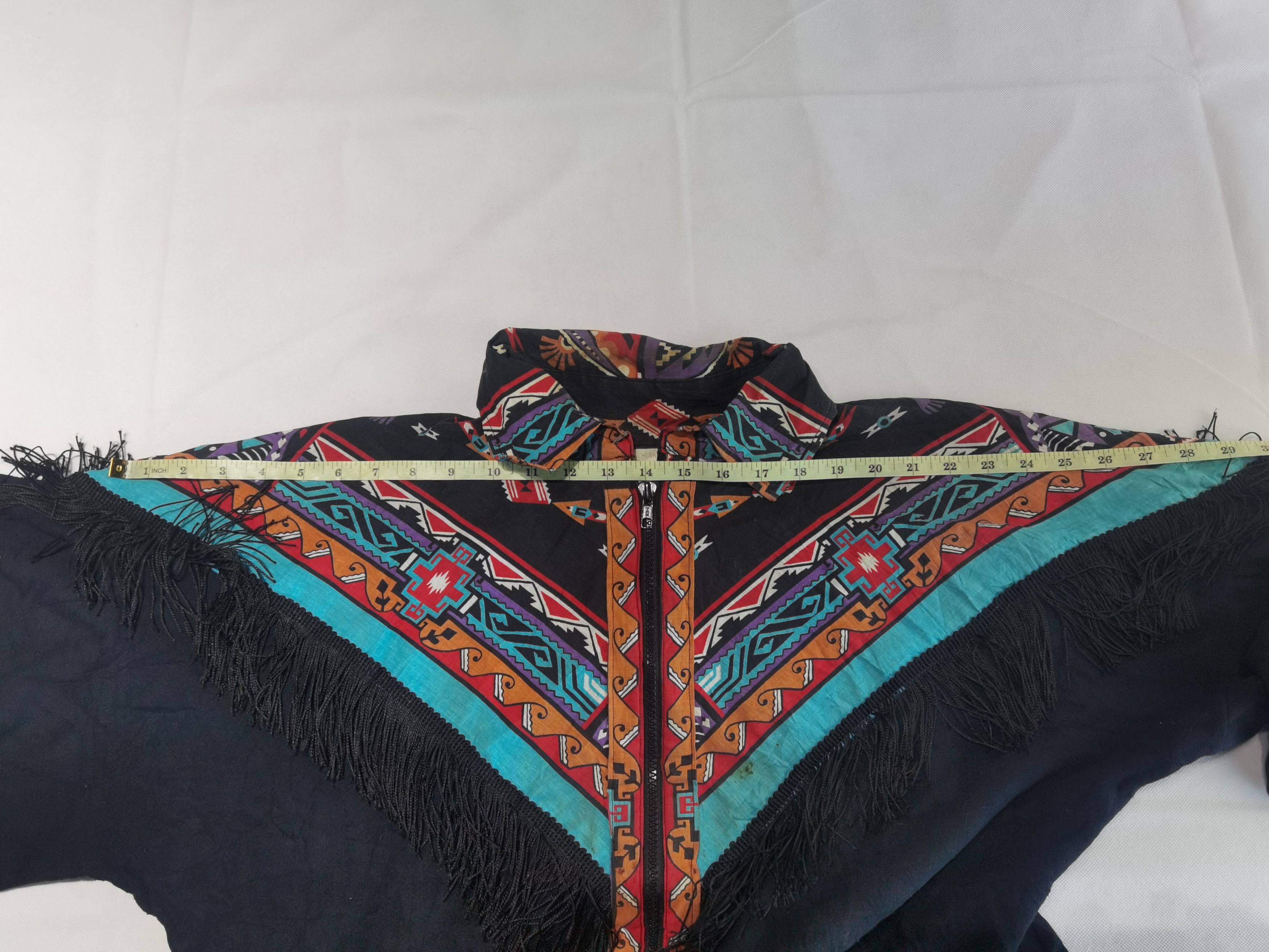 Vintage Vintage American Native Zipper Up Sweatshirt Size US XL / EU 56 / 4 - 11 Thumbnail