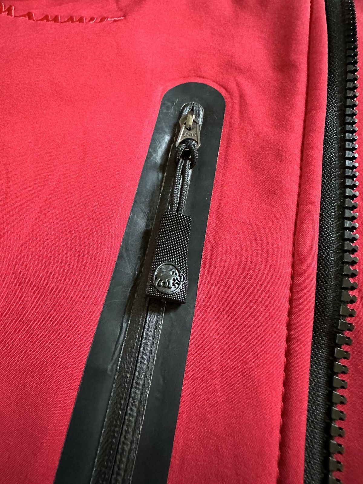 00s Mammut Paneled soft shell jacket