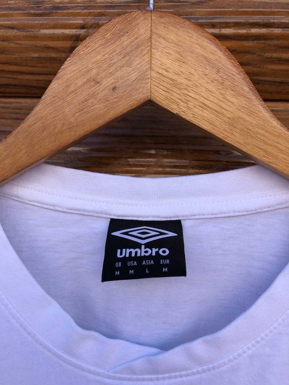 Umbro DERBY COUNTY HOME SHIRT FOOTBALL SOCCER JERSEY UMBRO Size US M / EU 48-50 / 2 - 5 Thumbnail