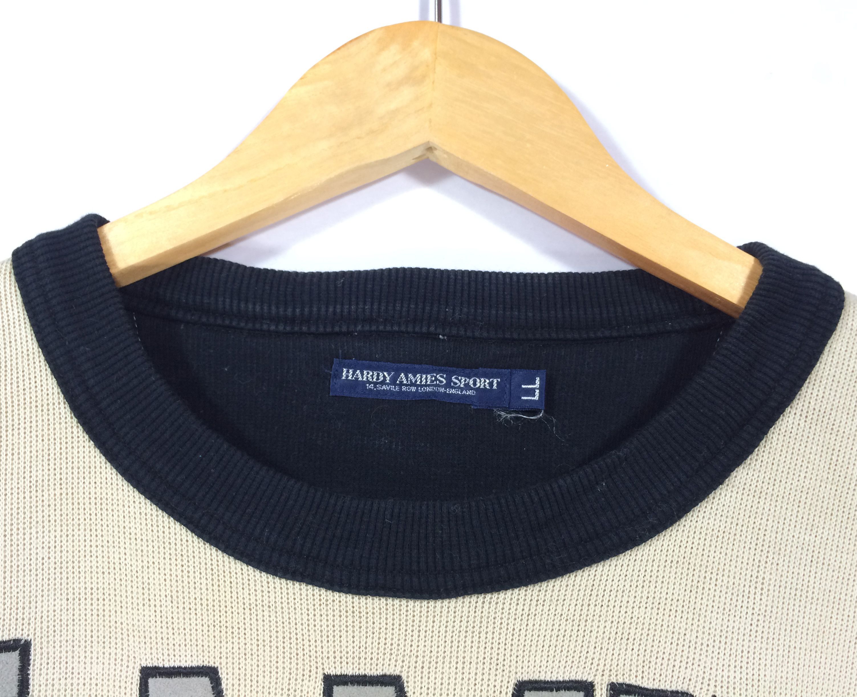 Hardy Amies Vintage Hardy Amies Bulltles Designer Streetwear Sweatshirt Size US L / EU 52-54 / 3 - 3 Thumbnail