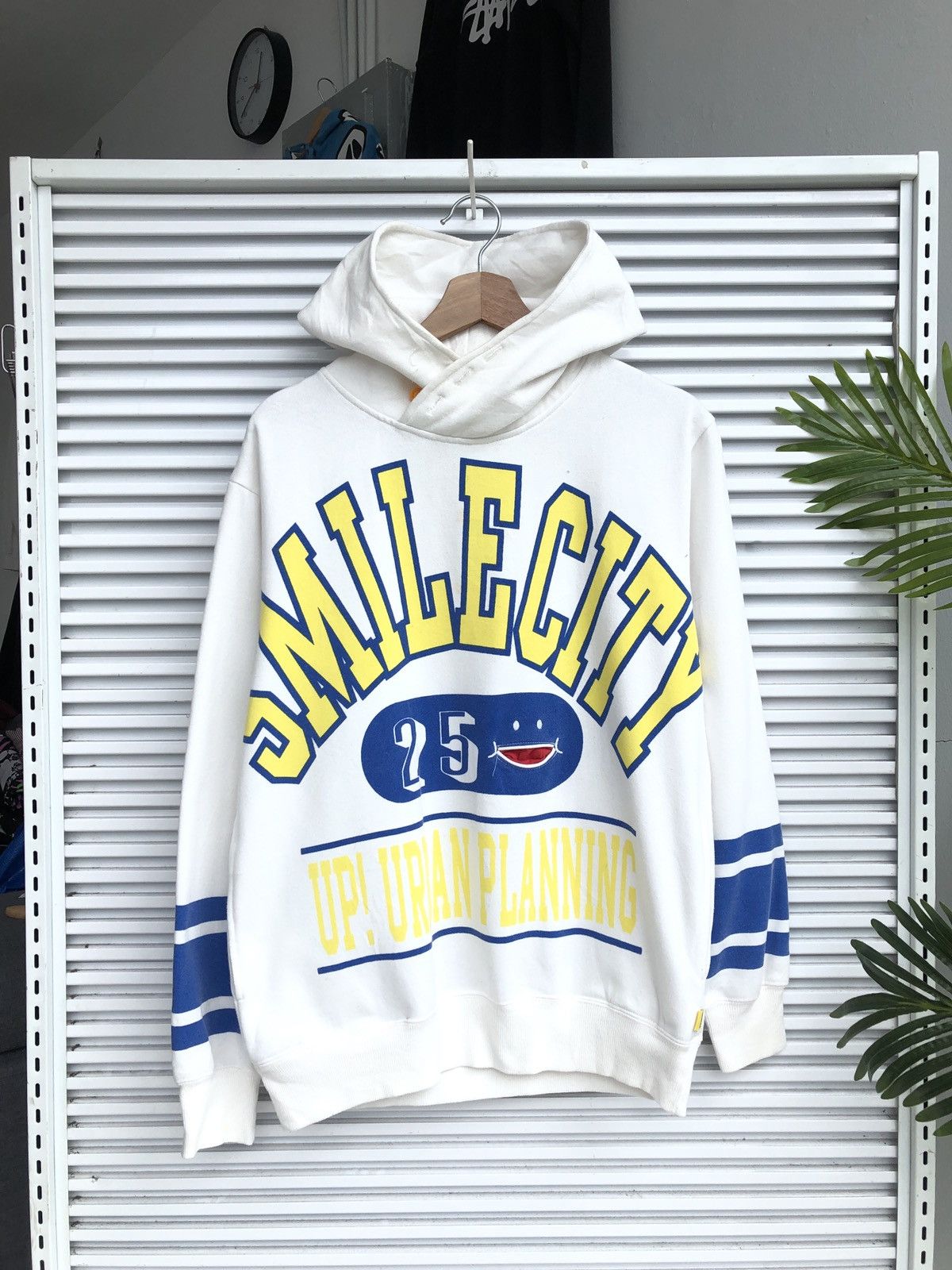 Japanese Brand × Vintage Vintage Upsmiles Hoodies Size US L / EU 52-54 / 3 - 1 Thumbnail