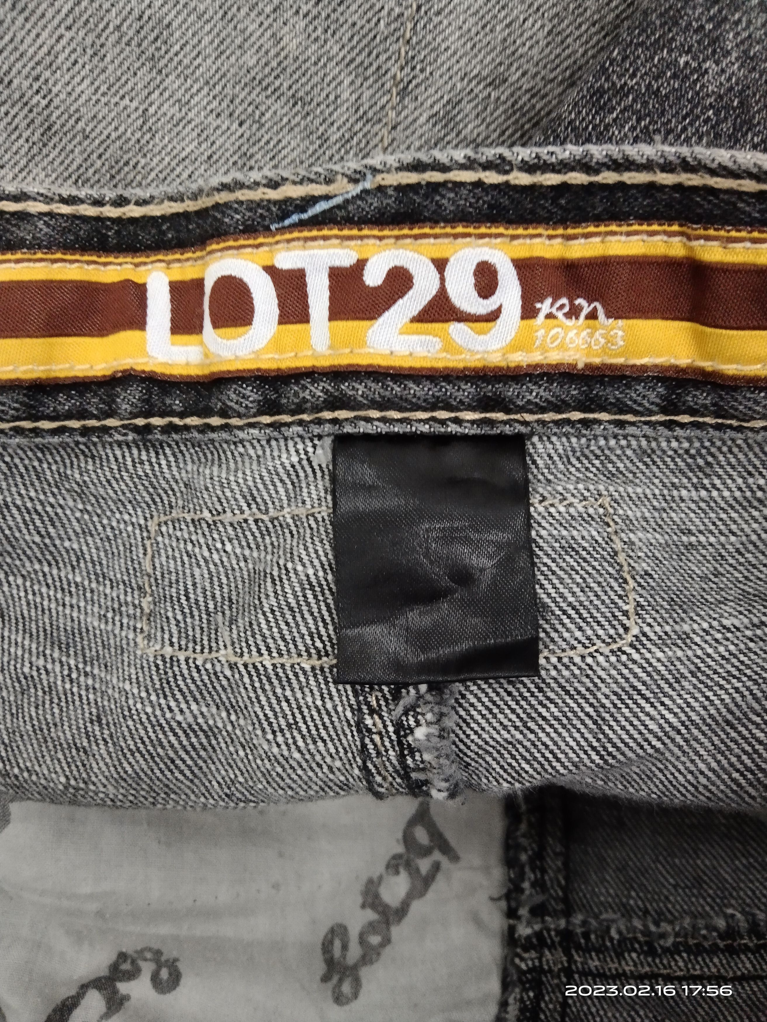 Cartoon Network WIDE PANTS DISTRESSED WILE E COYOTE LOONEY TUNES DENIM PANTS Size US 32 / EU 48 - 6 Thumbnail