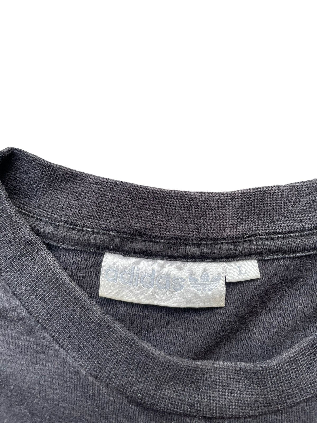 Adidas × Vintage Vintage Adidas Tshirt Size US M / EU 48-50 / 2 - 6 Thumbnail