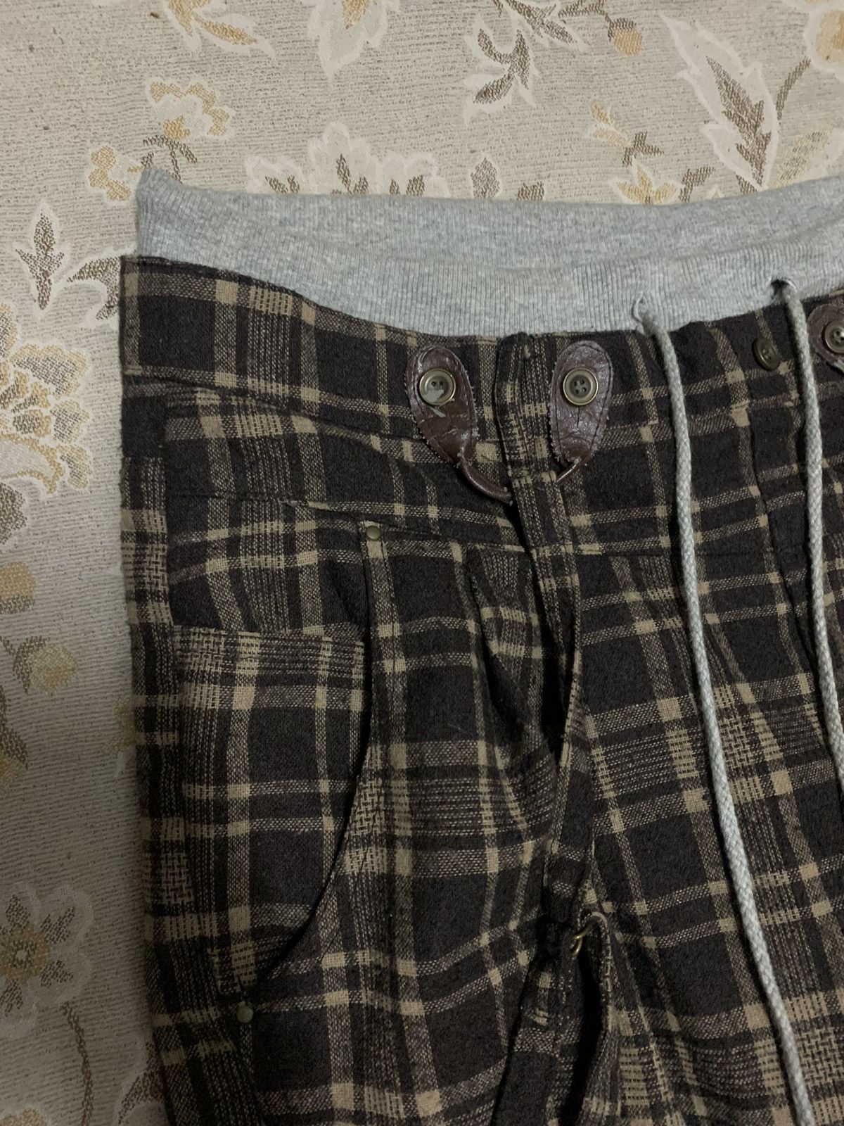 Japanese Brand × Vintage JAPANESE BRAND CHECK BONDAGE CROP PANTS Size US 34 / EU 50 - 5 Thumbnail
