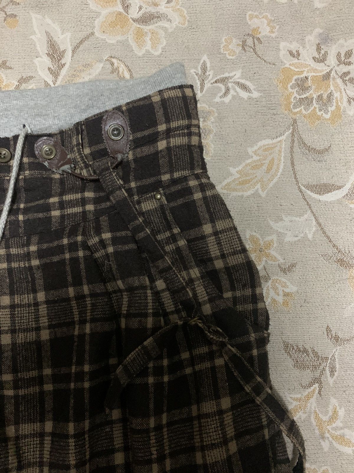 Japanese Brand × Vintage JAPANESE BRAND CHECK BONDAGE CROP PANTS Size US 34 / EU 50 - 4 Thumbnail