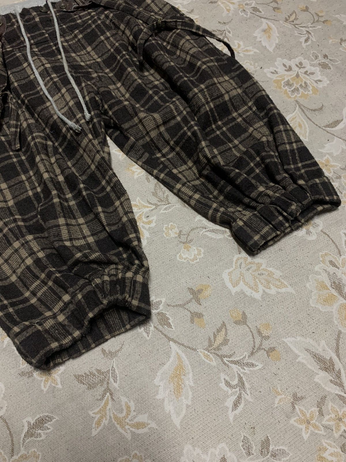 Japanese Brand × Vintage JAPANESE BRAND CHECK BONDAGE CROP PANTS Size US 34 / EU 50 - 7 Thumbnail