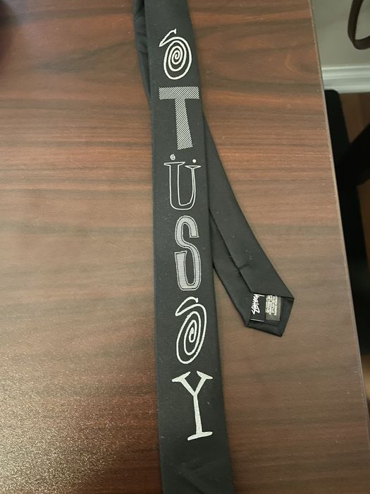 stussy tie clip