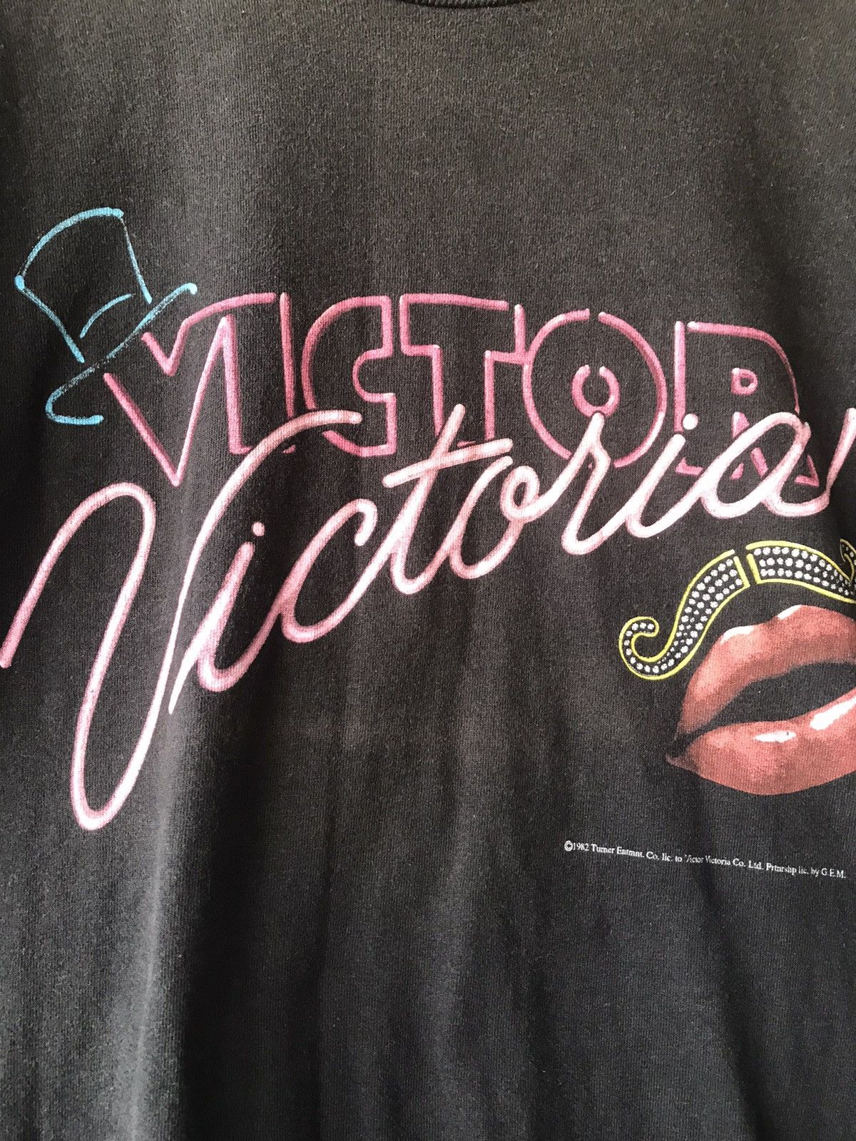 Vintage Vintage Single Stitch Victor Victoria Movie Size US S / EU 44-46 / 1 - 6 Thumbnail