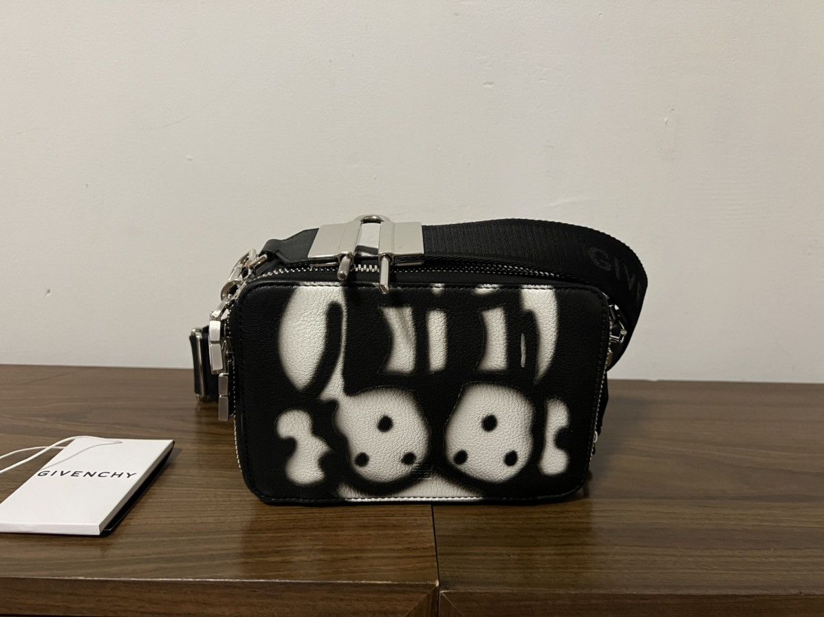 Givenchy Chito Antigona U Camera Bag Size ONE SIZE - 3 Thumbnail