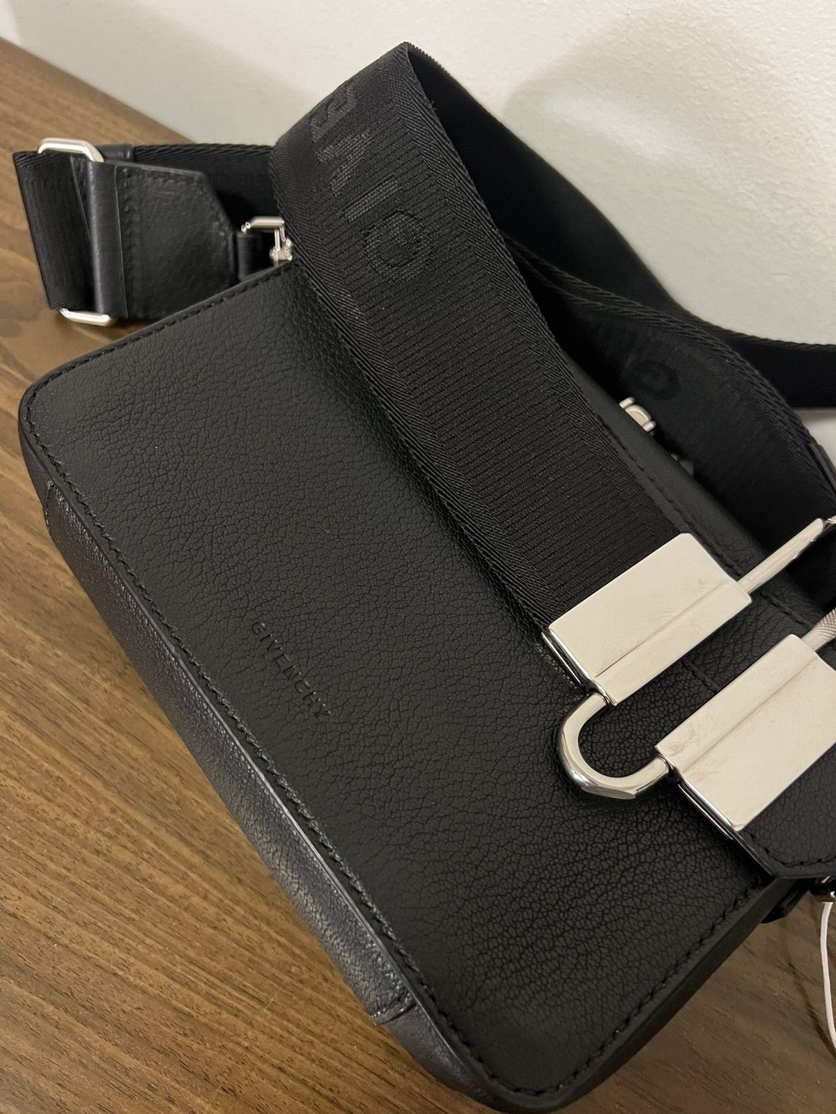 Givenchy Chito Antigona U Camera Bag Size ONE SIZE - 9 Thumbnail