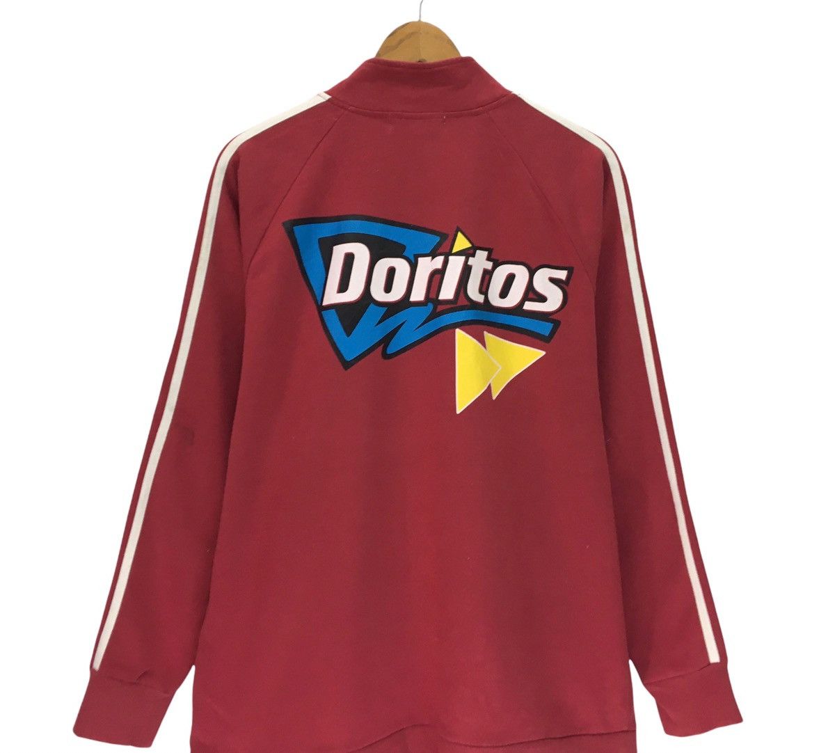 Japanese Brand × Sports Specialties Doritos Zipped Up BigLogo Sweatshirt Size US XL / EU 56 / 4 - 4 Thumbnail