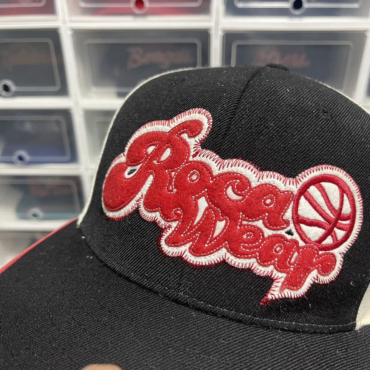 Rocawear 🙏NEED SOLD ASAP🙏 vintage rocawear fitted RARE Size ONE SIZE - 7 Thumbnail