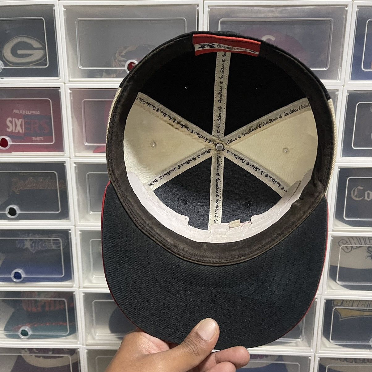 Rocawear 🙏NEED SOLD ASAP🙏 vintage rocawear fitted RARE Size ONE SIZE - 5 Thumbnail