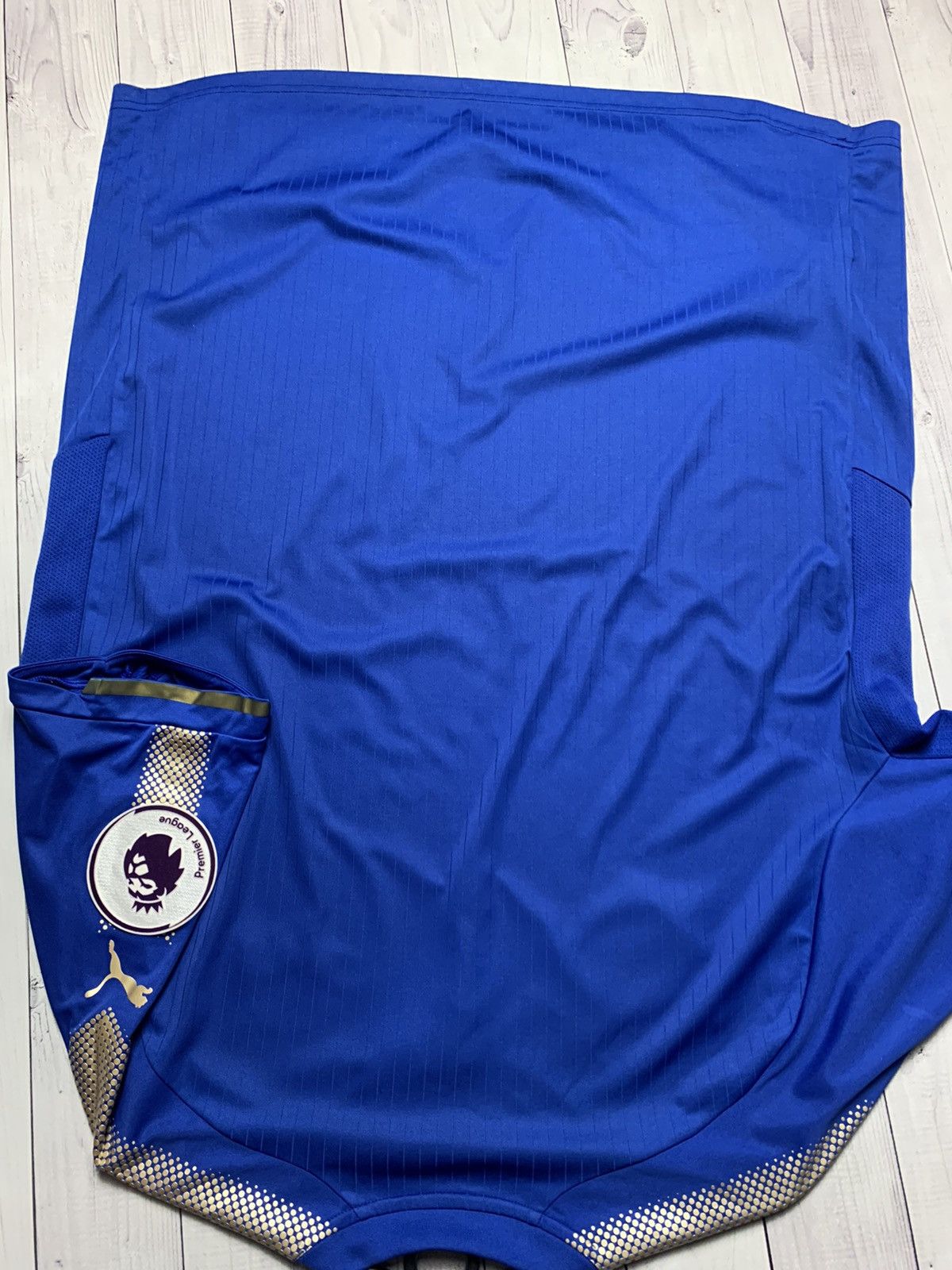Puma Vintage Soccer jersey Leicester City puma Premier size XXL Size US XXL / EU 58 / 5 - 6 Thumbnail