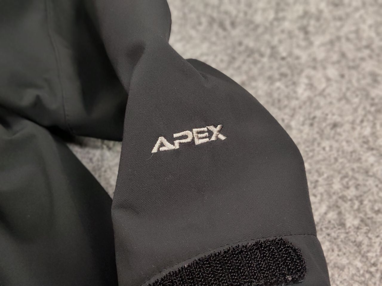 The North Face Vintage 90's The North Face Apex Black Softshell Jacket Size US M / EU 48-50 / 2 - 18 Thumbnail