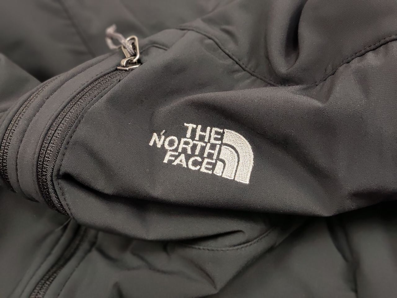 The North Face Vintage 90's The North Face Apex Black Softshell Jacket Size US M / EU 48-50 / 2 - 19 Thumbnail