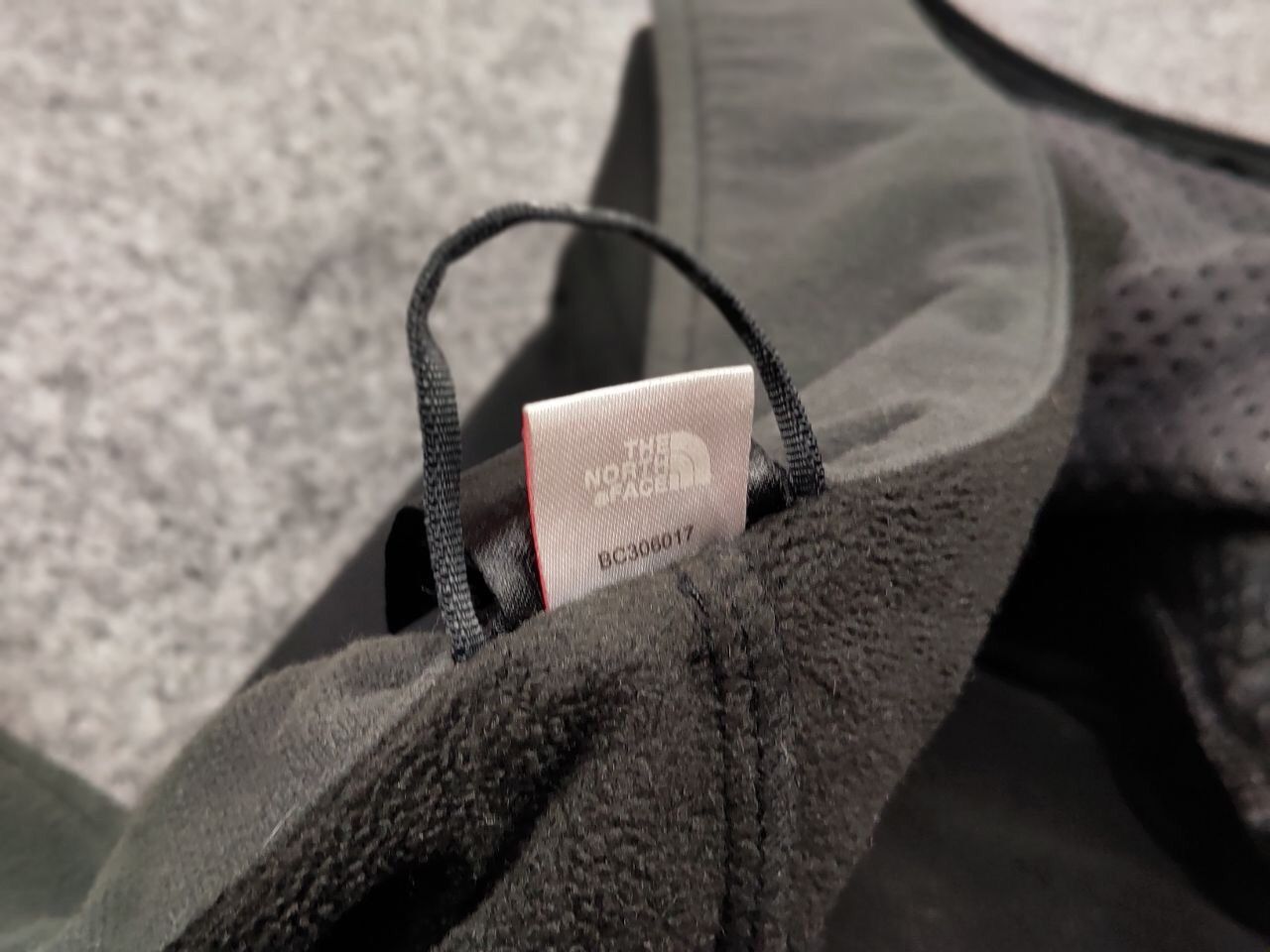 The North Face Vintage 90's The North Face Apex Black Softshell Jacket Size US M / EU 48-50 / 2 - 23 Thumbnail
