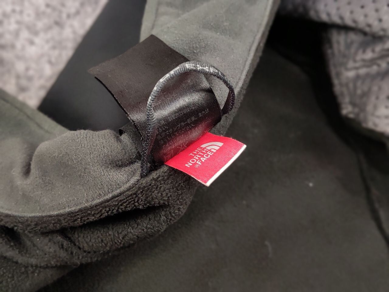 The North Face Vintage 90's The North Face Apex Black Softshell Jacket Size US M / EU 48-50 / 2 - 22 Thumbnail