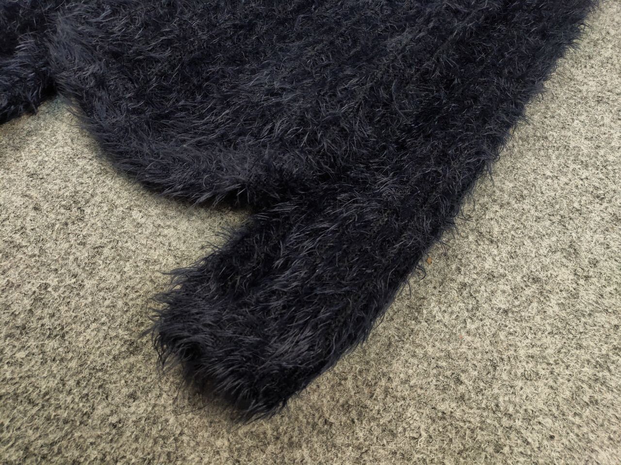 Japanese Brand Vintage 90's Japanese Dark Mohair Style Fuzzy Sweater Hype Size US S / EU 44-46 / 1 - 5 Thumbnail