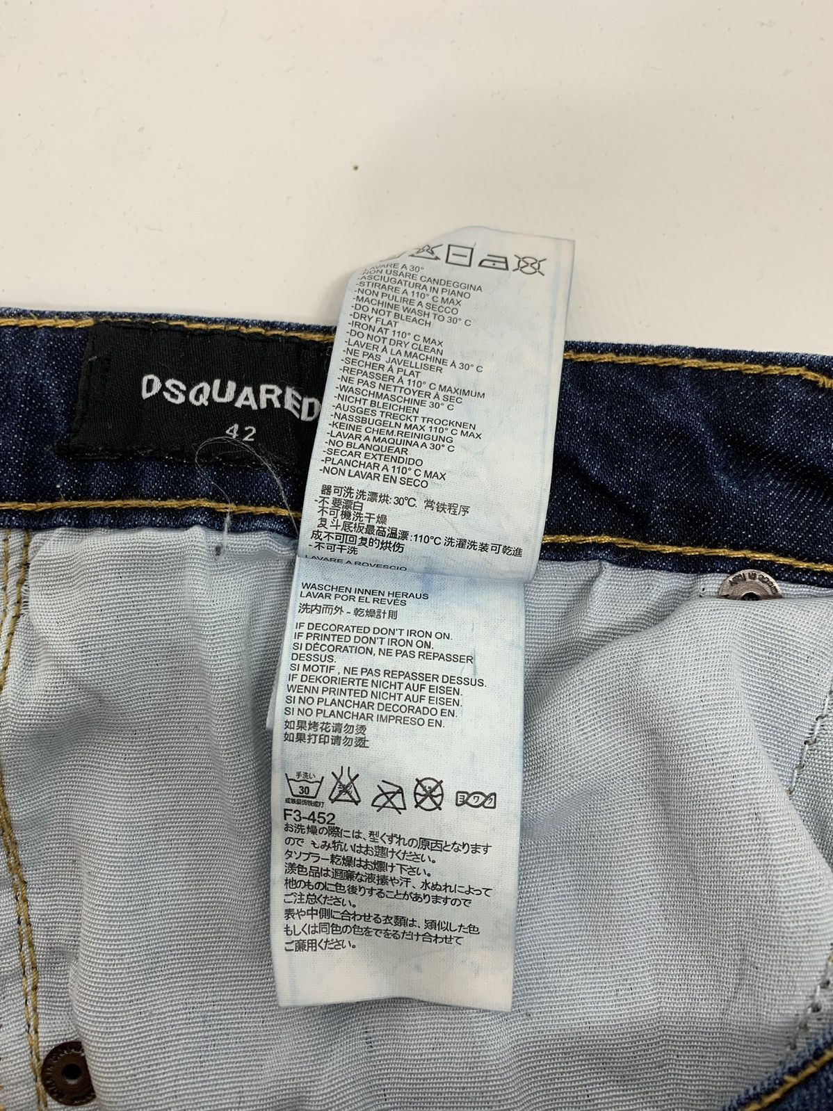 Designer × Dsquared2 Dsquared2 distressed denim jeans Size 42 navy blue pants Size US 30 / EU 46 - 17 Thumbnail