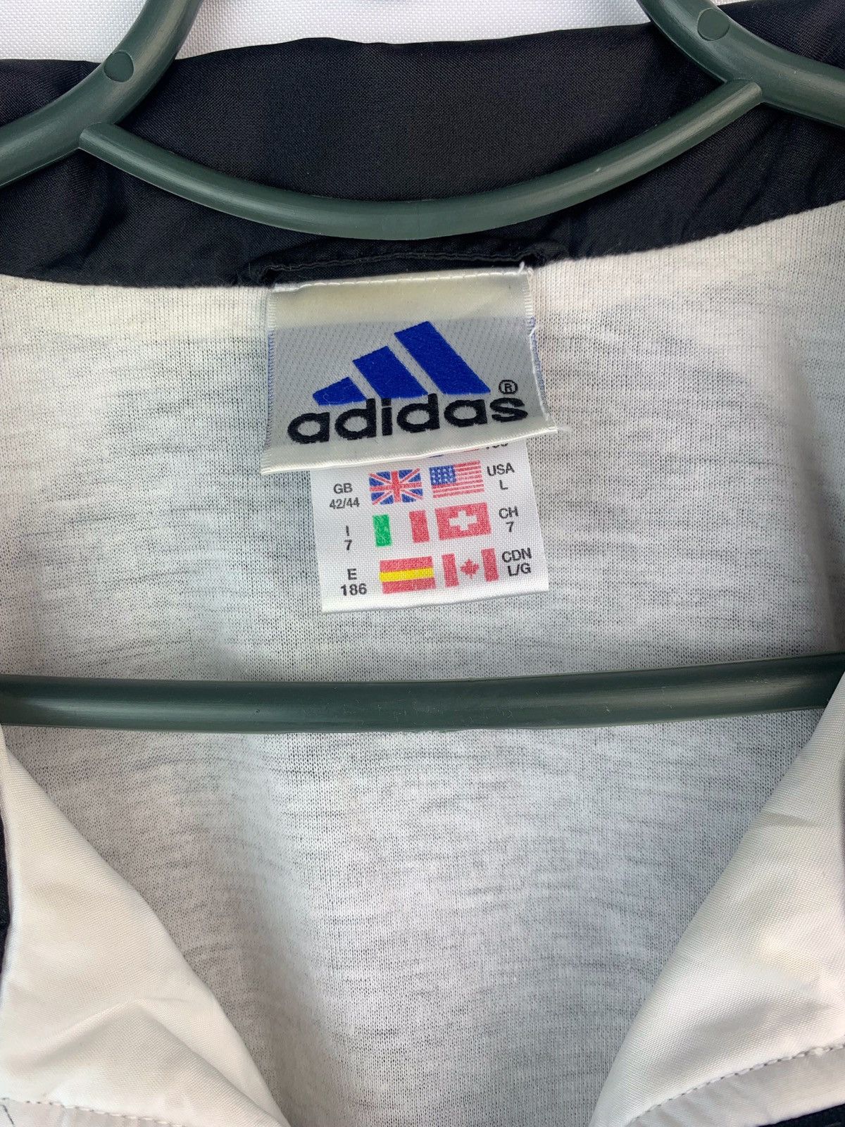 Adidas Vintage Adidas Nylon Track Top Jacket y2k Size US L / EU 52-54 / 3 - 6 Thumbnail