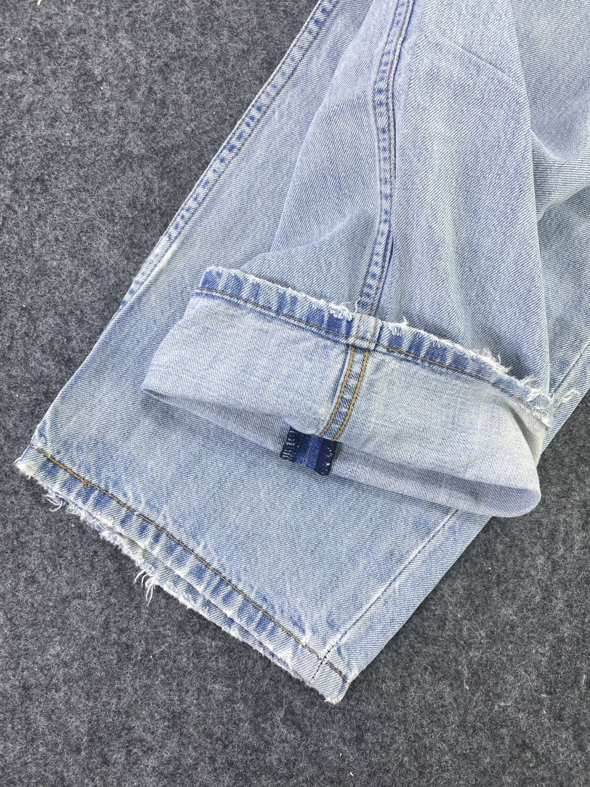 Levi's Vintage Levi's 550 Jeans Distress Blue Wash- J716 Size US 34 / EU 50 - 6 Thumbnail