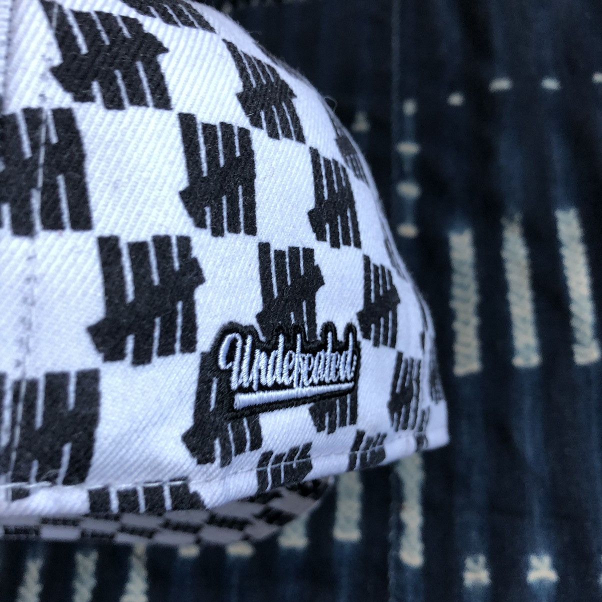 New Era × Undefeated Undefeated Monogram New Era Cap 3/8 7 Size ONE SIZE - 5 Thumbnail