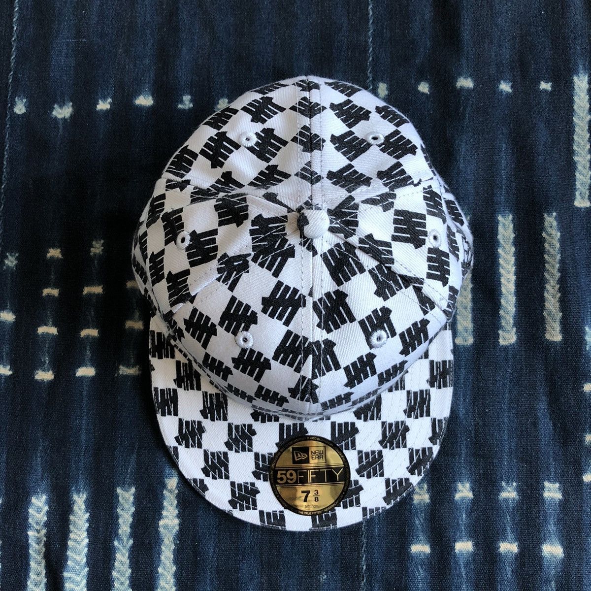 New Era × Undefeated Undefeated Monogram New Era Cap 3/8 7 Size ONE SIZE - 3 Thumbnail