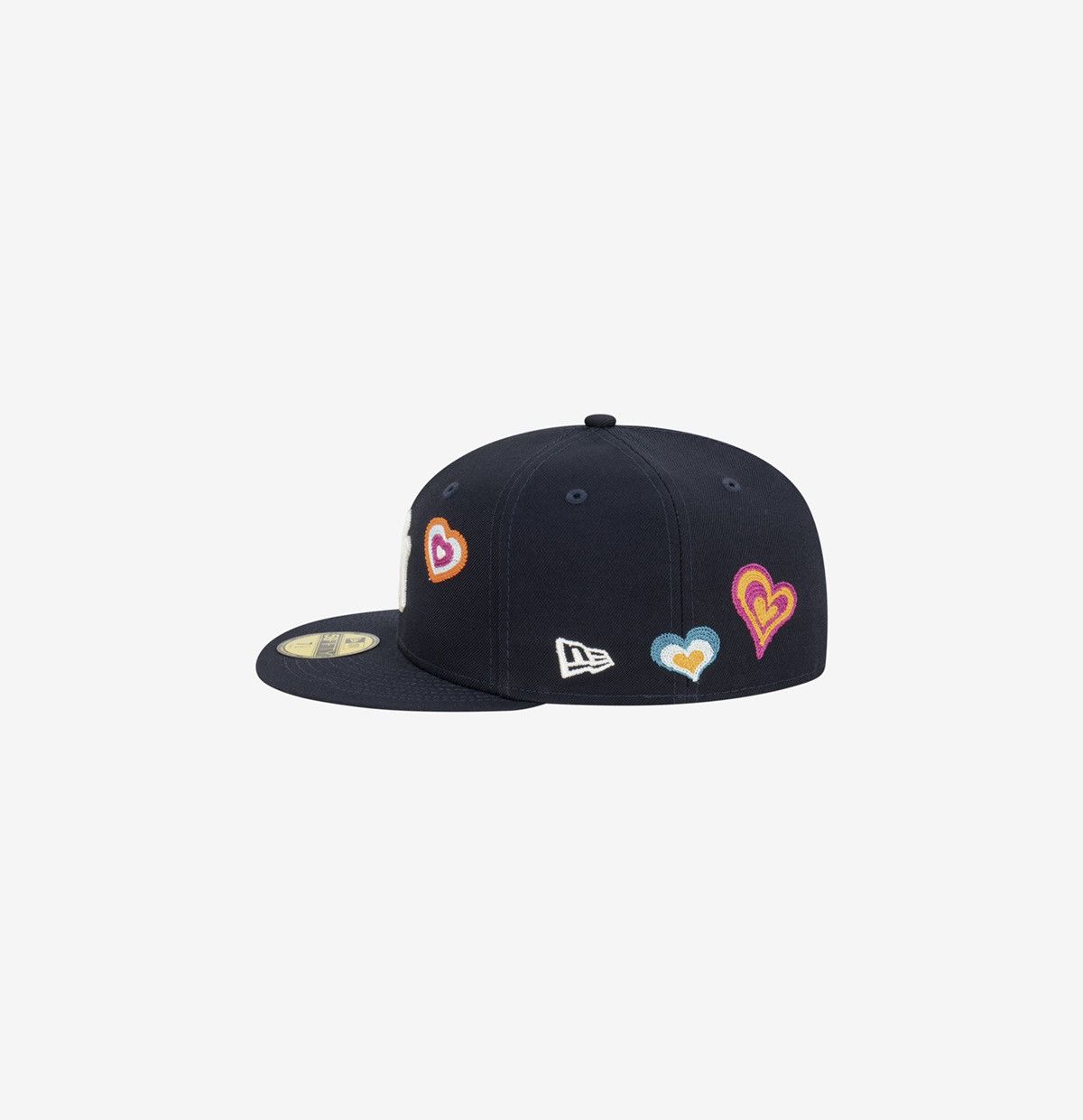 New Era Yankees 5950 Chain Heart Fitted Hat
