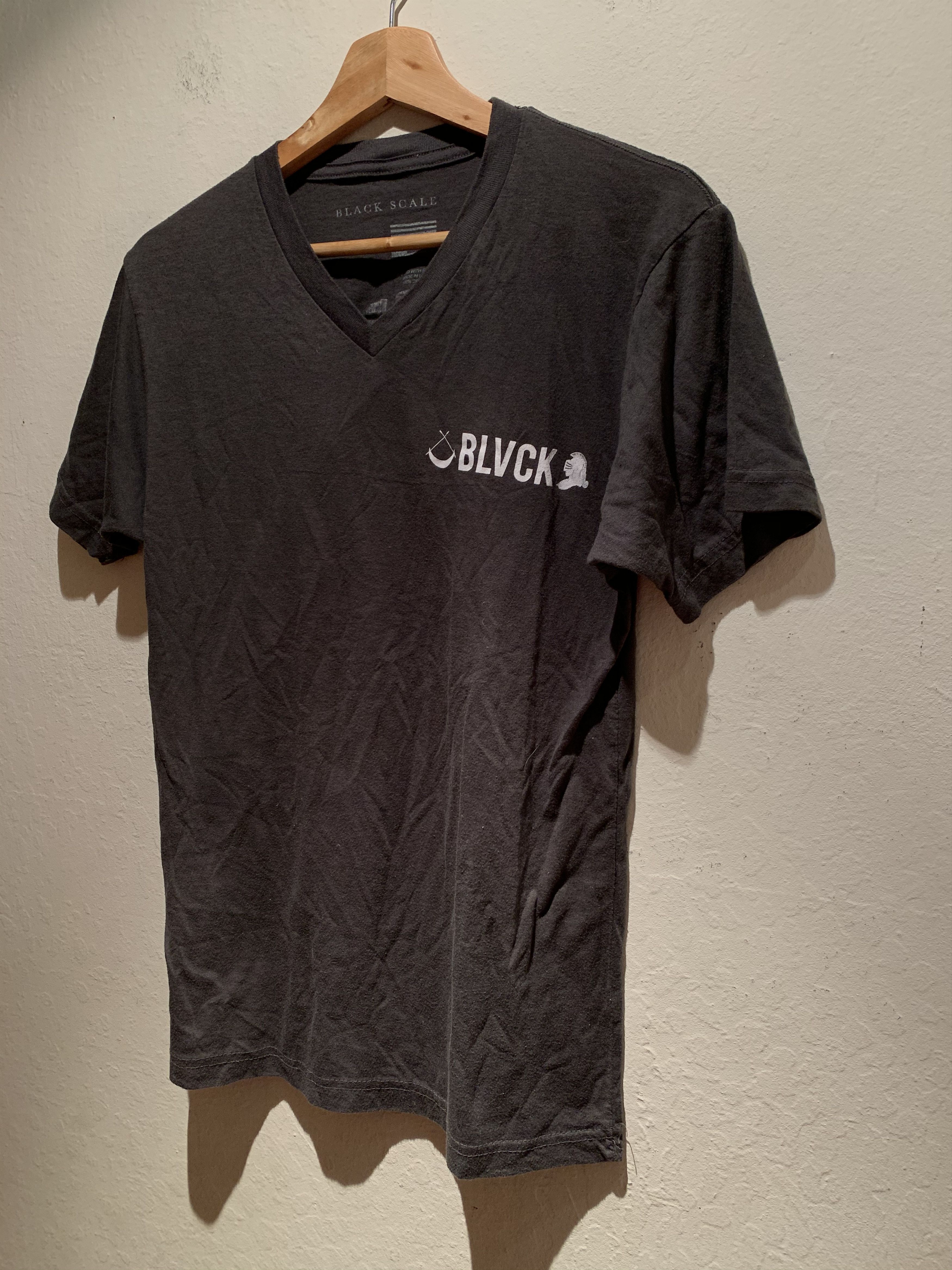 Black Scale × Vintage *RARE* Vintage Black Scale SILENCE USA-Made V-Neck T-Shirt Size US M / EU 48-50 / 2 - 2 Thumbnail