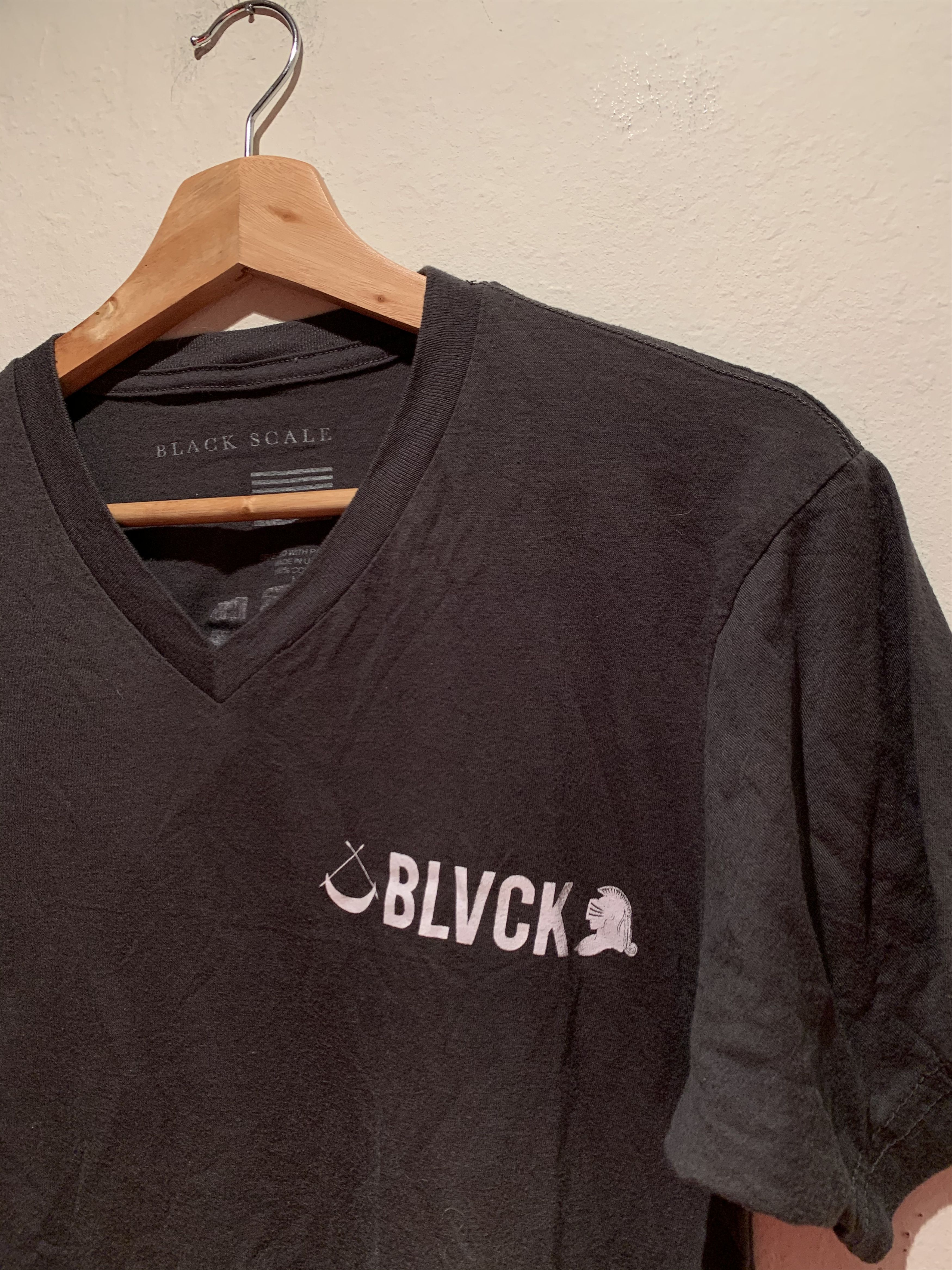 Black Scale × Vintage *RARE* Vintage Black Scale SILENCE USA-Made V-Neck T-Shirt Size US M / EU 48-50 / 2 - 4 Thumbnail