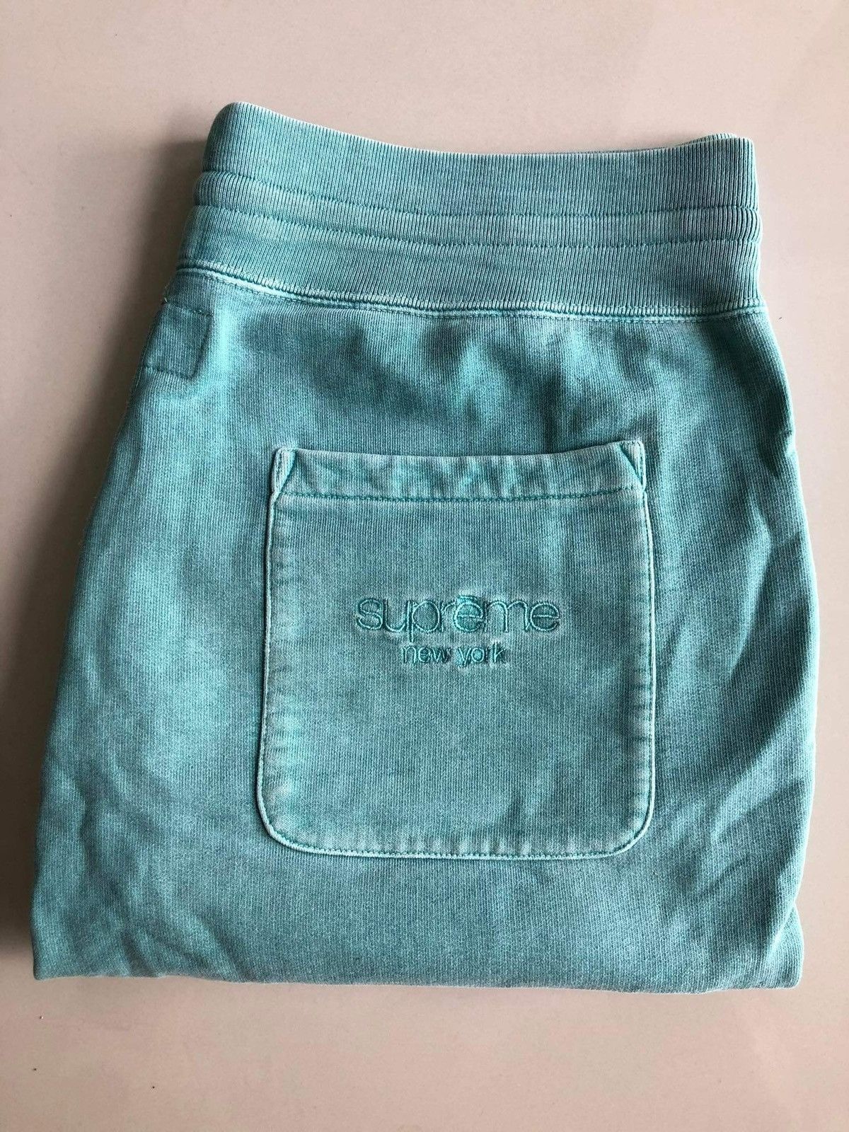 Supreme Supreme Classic Logo Over dyed Sweat-shorts (SS15) Size US 34 / EU 50 - 5 Thumbnail
