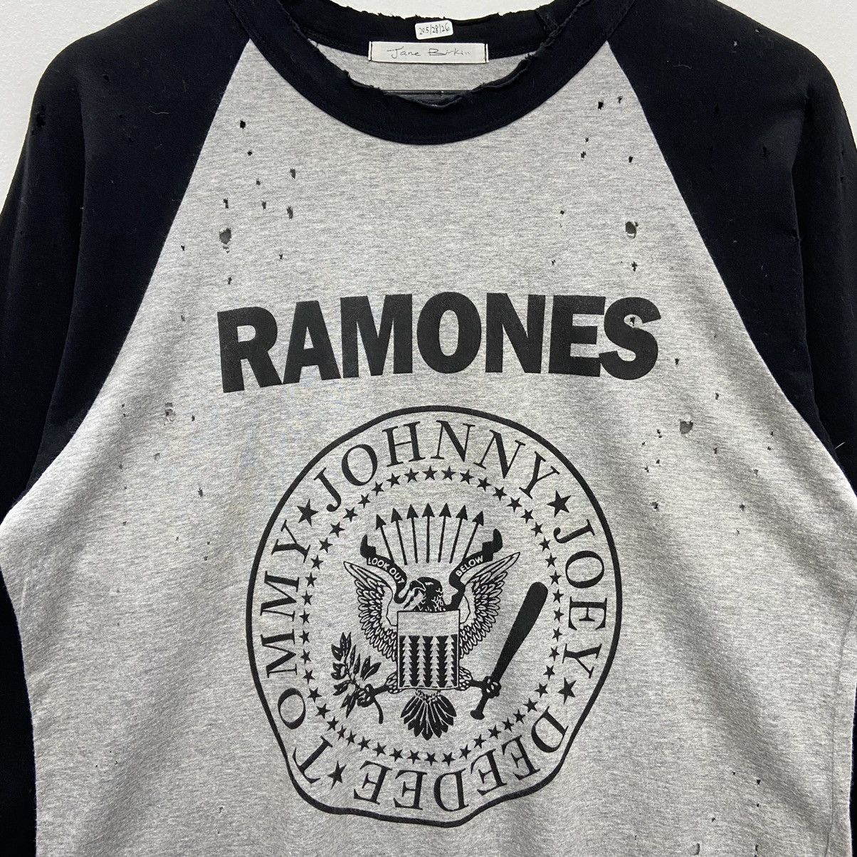 Band Tees Rare!! RAMONES band originally distressed tee Size US M / EU 48-50 / 2 - 3 Thumbnail