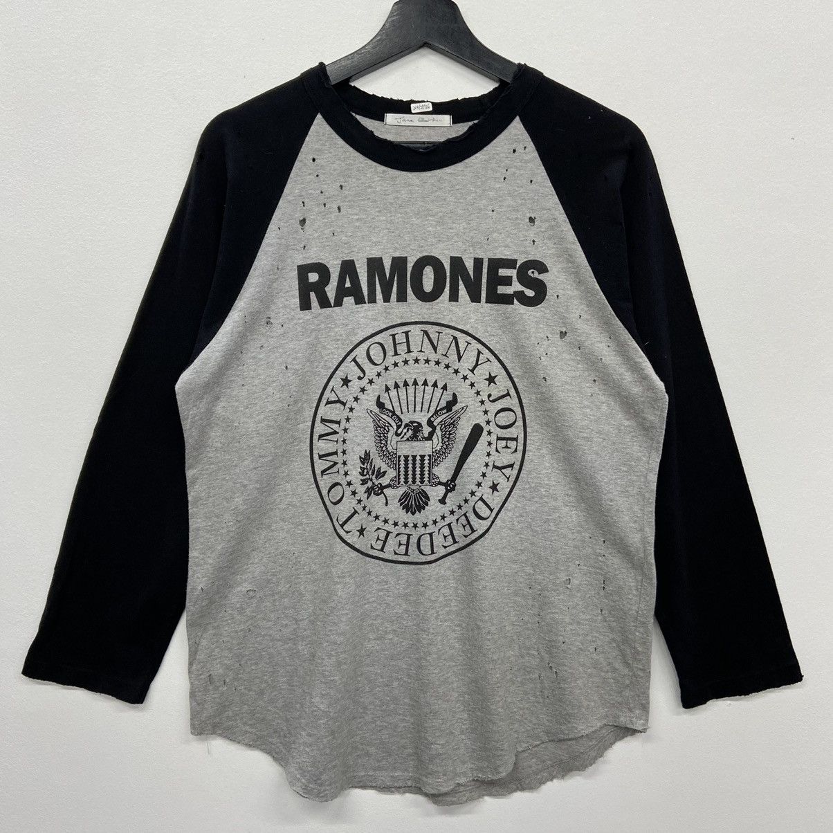 Band Tees Rare!! RAMONES band originally distressed tee Size US M / EU 48-50 / 2 - 2 Thumbnail