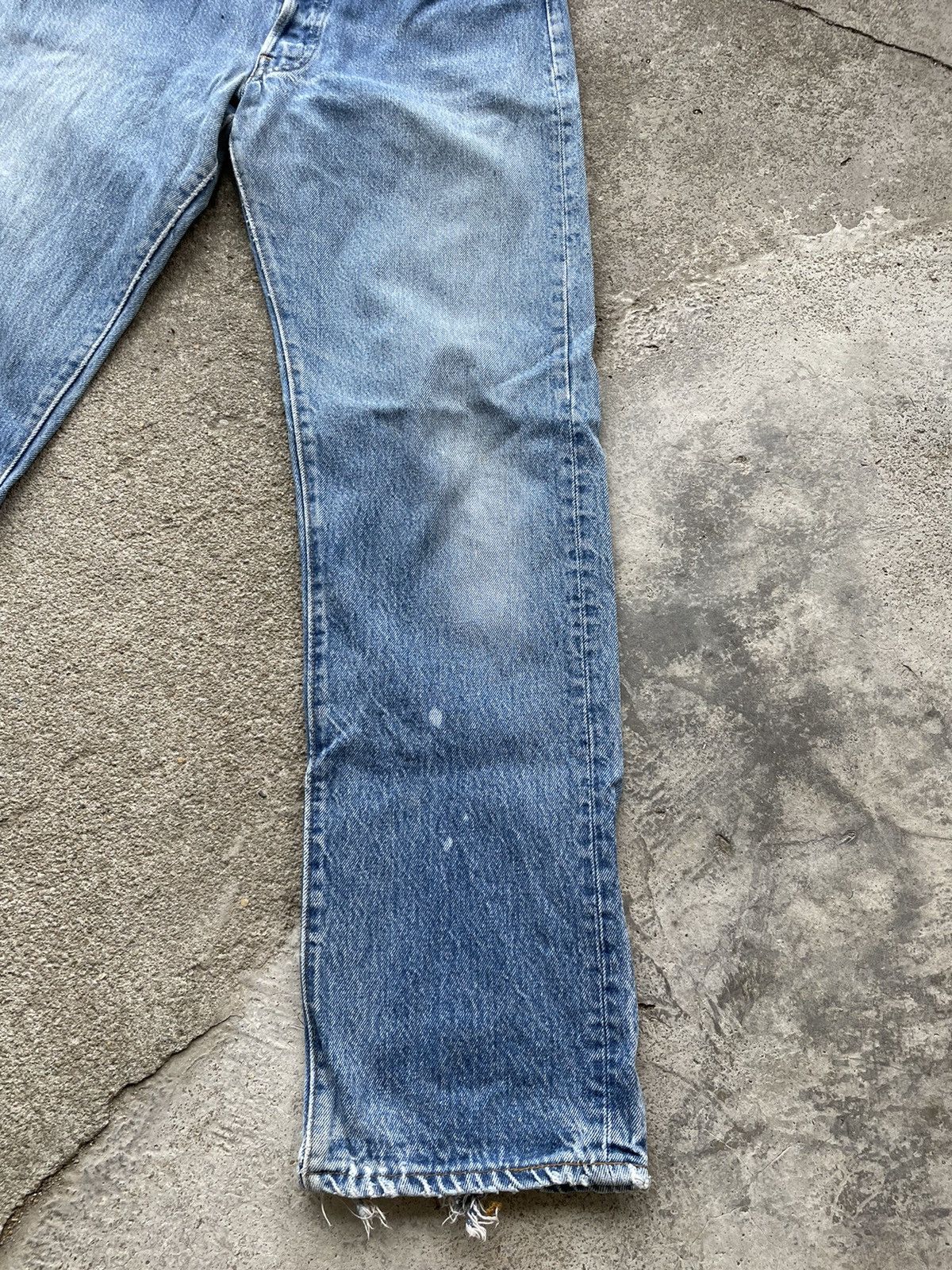 Levi's Vintage 80s Levi’s 501 distress jeans top button #558 Size US 29 - 4 Thumbnail