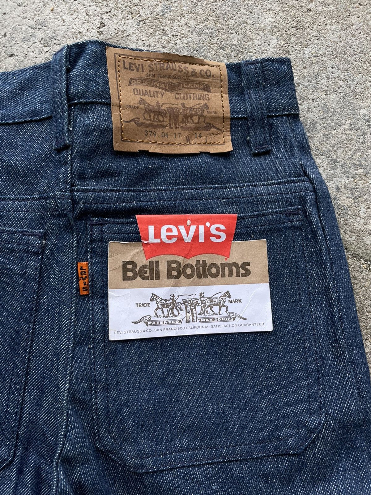 Levi's × Vintage Vintage 70s Levi’s bell buttoms orange tag NOS Size US 26 / EU 42 - 6 Thumbnail