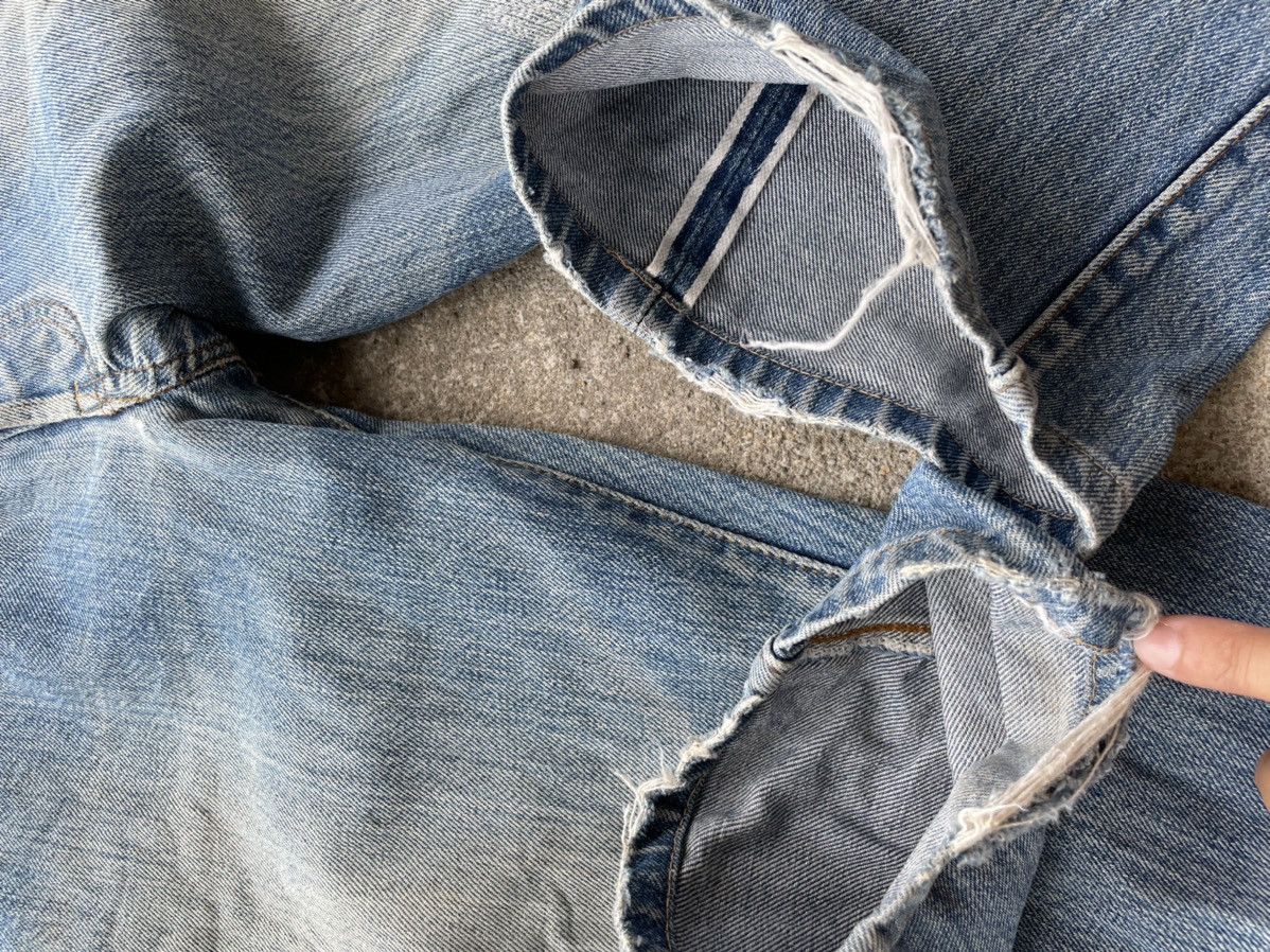 Levi's Vintage 80s Levi’s 501 selvage distress top button #524 Size US 30 / EU 46 - 13 Thumbnail