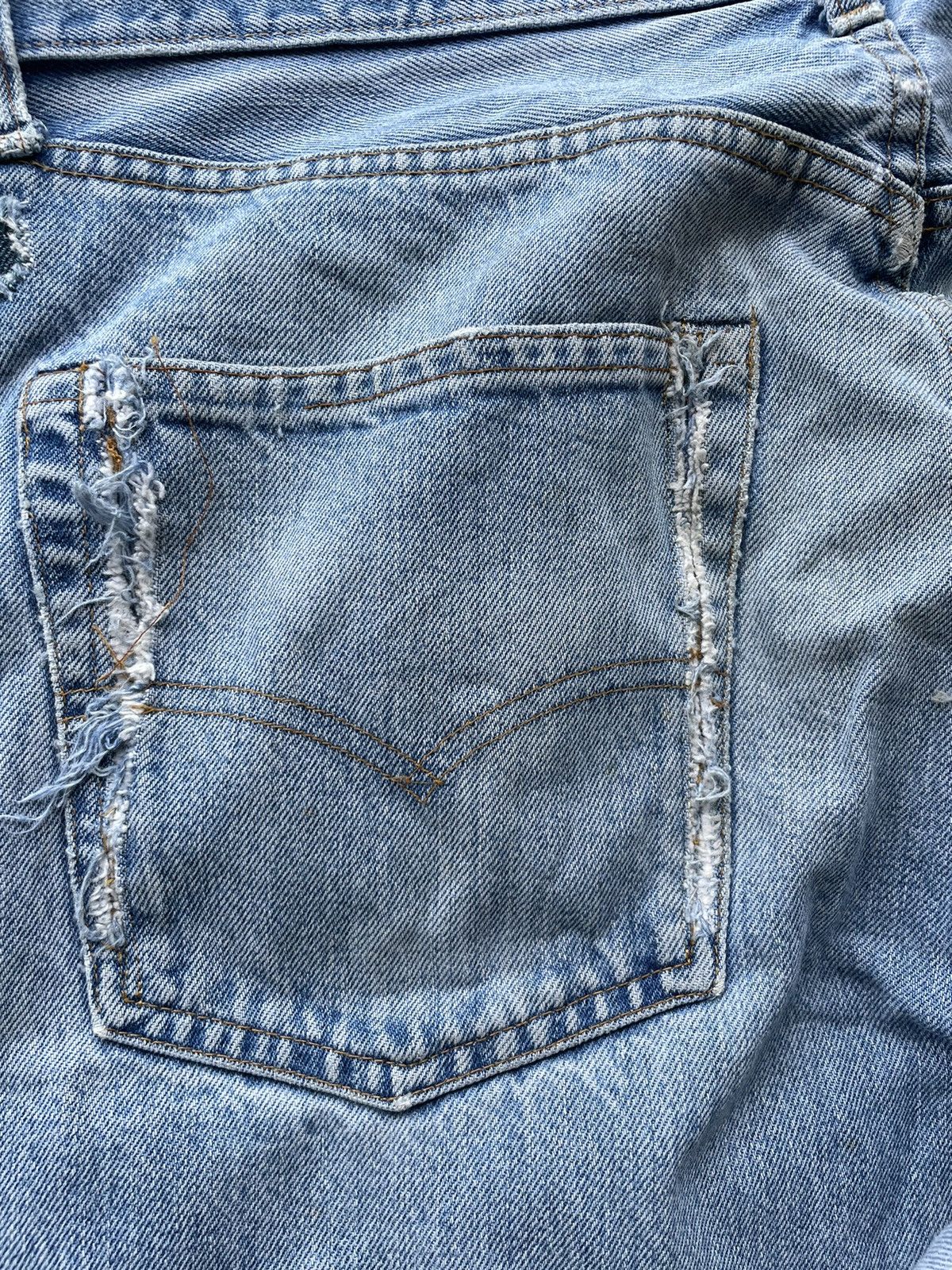 Levi's Vintage 80s Levi’s 505 distress top button 6 Size US 34 / EU 50 - 9 Thumbnail