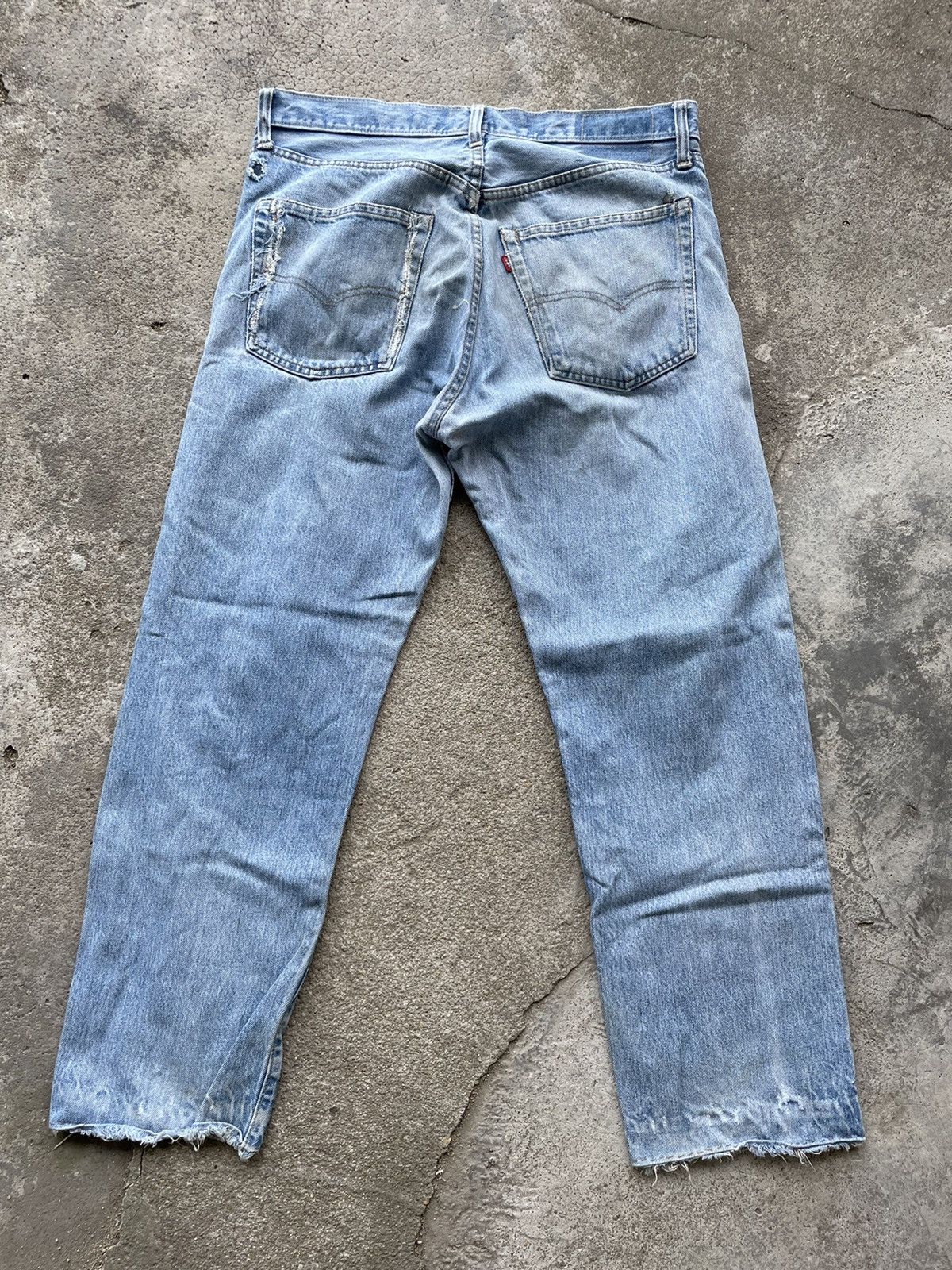 Levi's Vintage 80s Levi’s 505 distress top button 6 Size US 34 / EU 50 - 2 Thumbnail