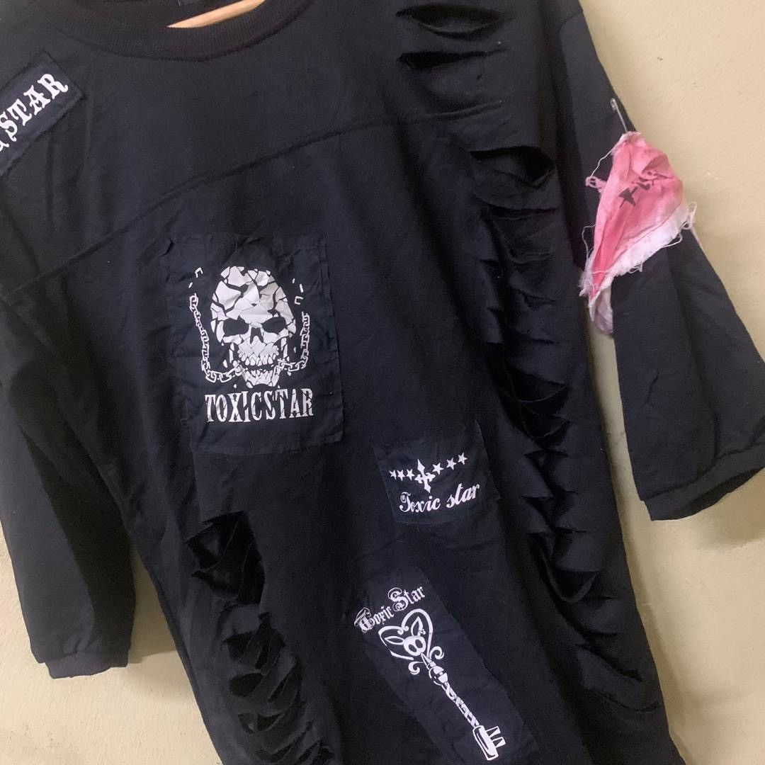 Japanese Brand Japanese punker solid black toxic star shirt Size M / US 6-8 / IT 42-44 - 5 Thumbnail