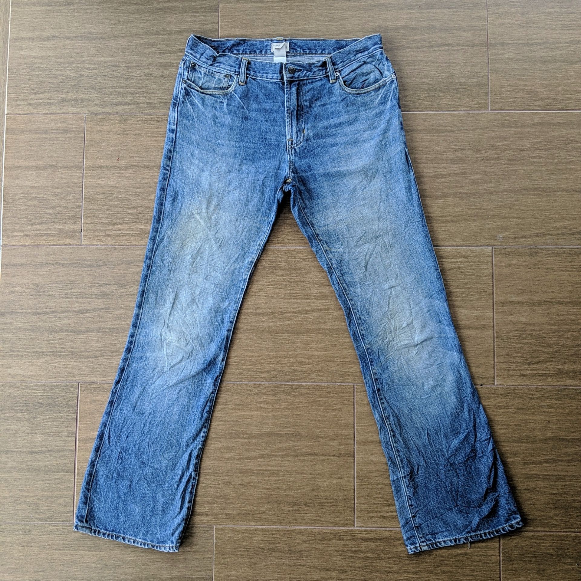 image of Gap Faded Flare Denim Jeans Sicks Pants W35 in Blue Fade, Men's