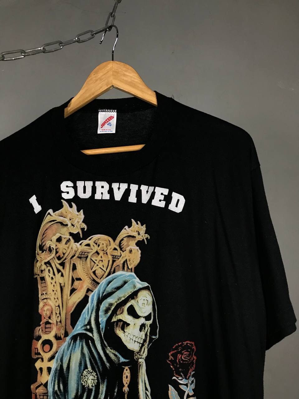 Vintage I Survived the hags from hell American rock skull tee Size US XXL / EU 58 / 5 - 2 Thumbnail