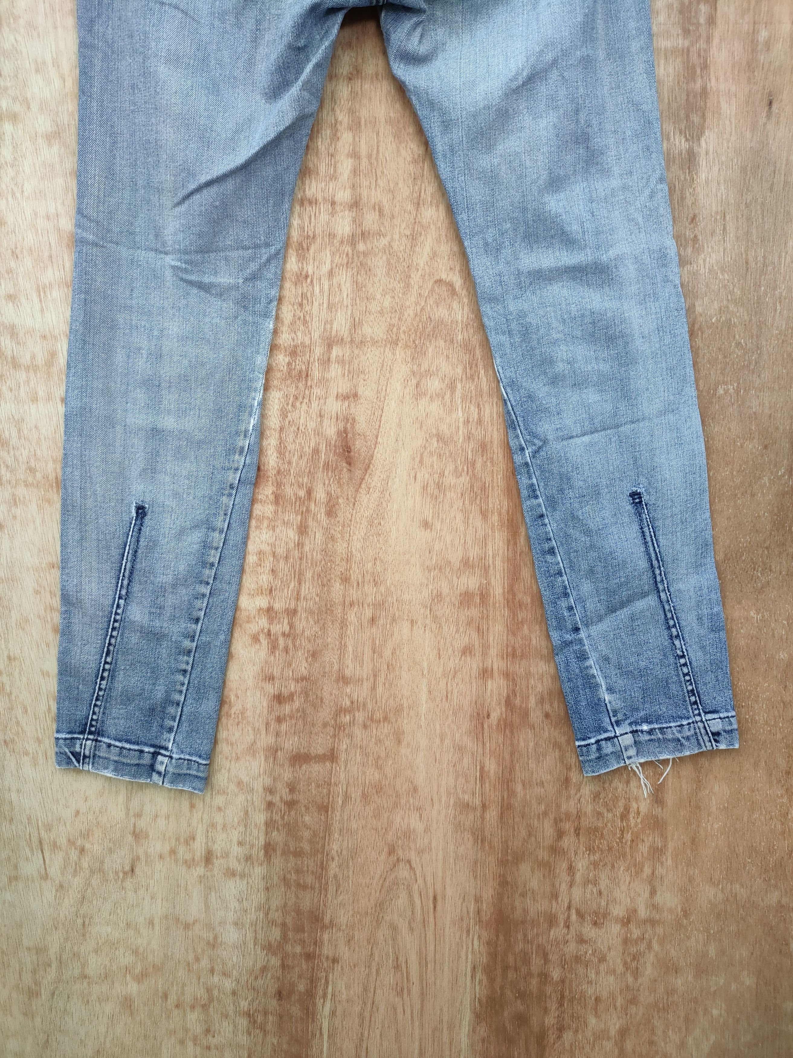 Alexandre Herchcovitch DL Alexandre Herchcovitch distressed denim pants #46-003 Size 30" / US 8 / IT 44 - 10 Thumbnail