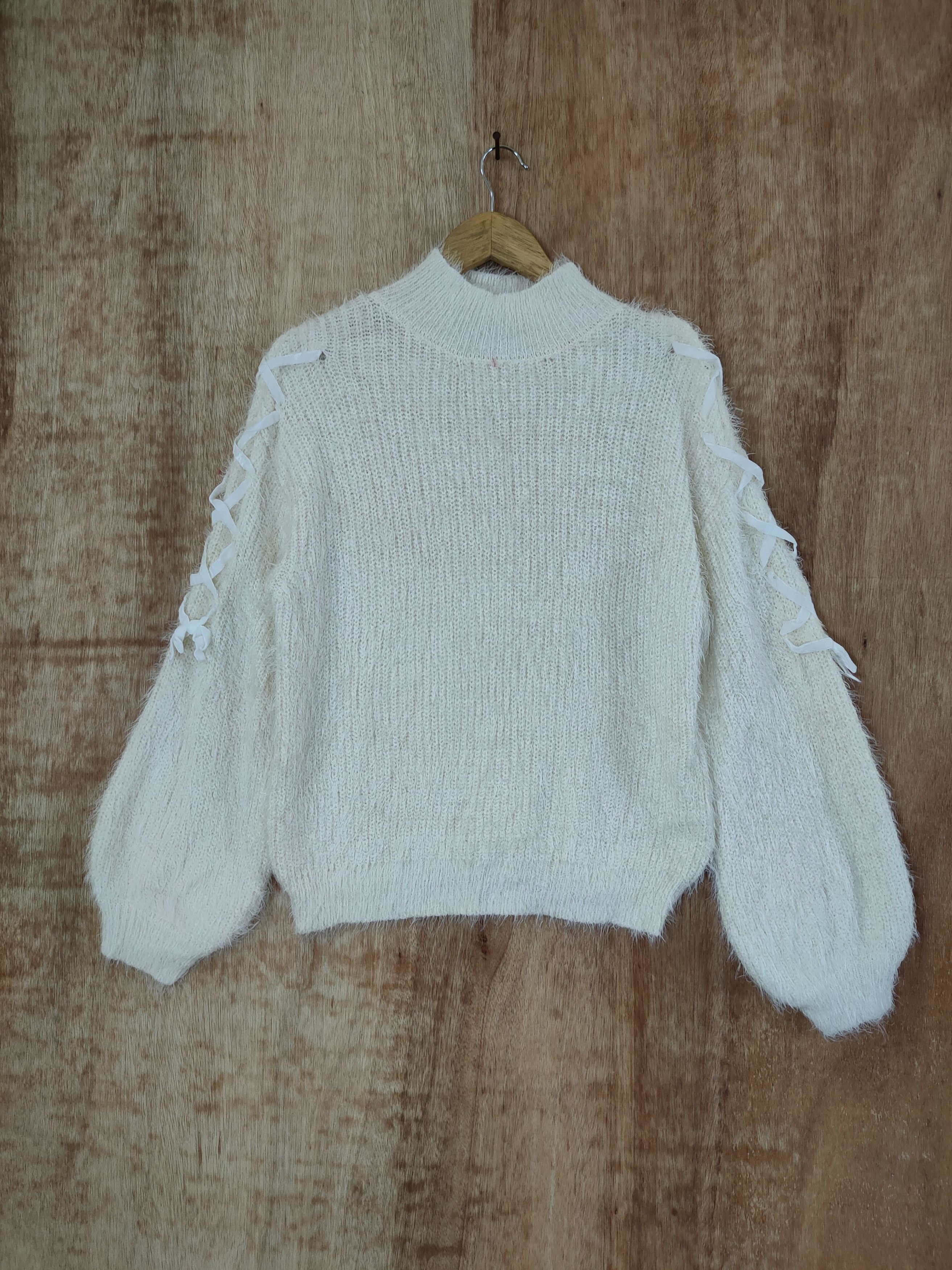 image of Homespun Knitwear Igni Japan Ballon Mohair Soft Fur Shaggy Knitwear 46-548 in White, Women's (Size 