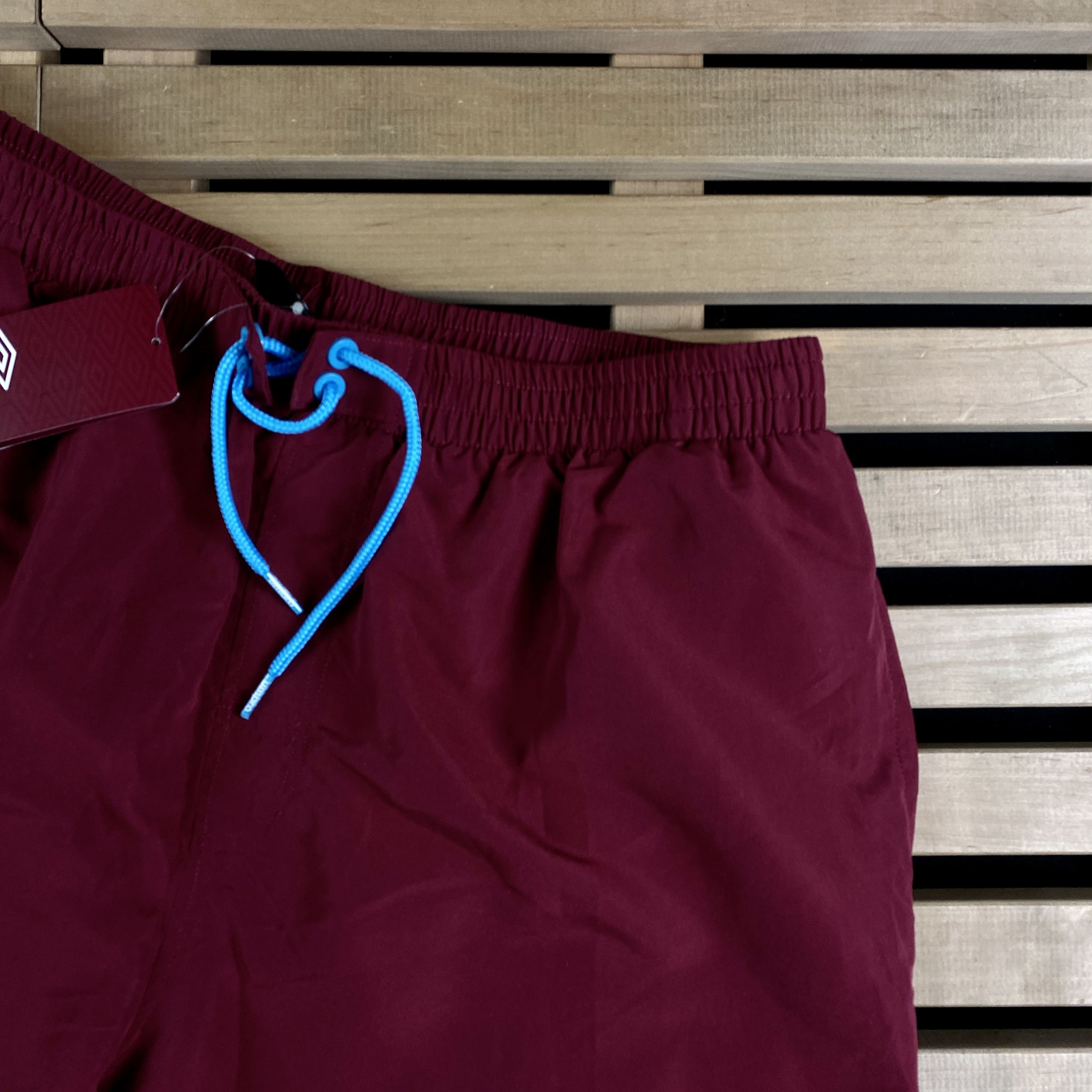 Umbro Mens Shorts Football Umbro Burnley Size XL Size US 36 / EU 52 - 2 Thumbnail