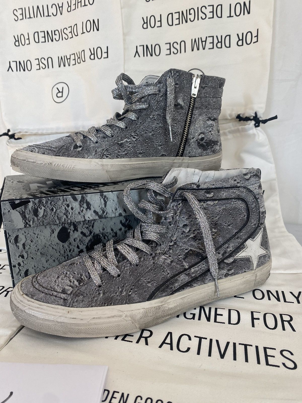 Golden Goose GOLDEN GOOSE SNEAKERS SLIDE Size US 7 / EU 40 - 1 Thumbnail