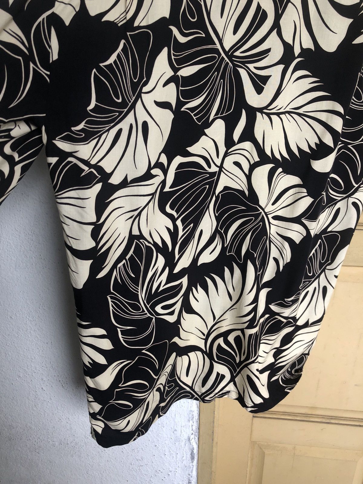 Vintage Vintage The Hawaiian Rayon Button Up Shirts Size US S / EU 44-46 / 1 - 17 Thumbnail
