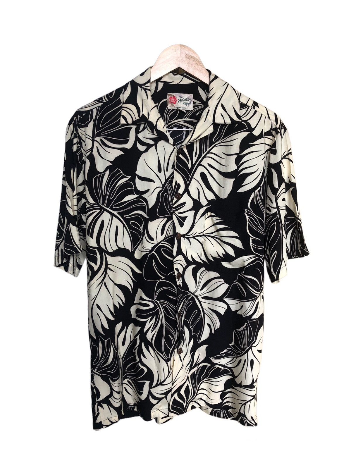 Vintage Vintage The Hawaiian Rayon Button Up Shirts Size US S / EU 44-46 / 1 - 1 Thumbnail